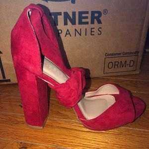 Red Fashion nova heels